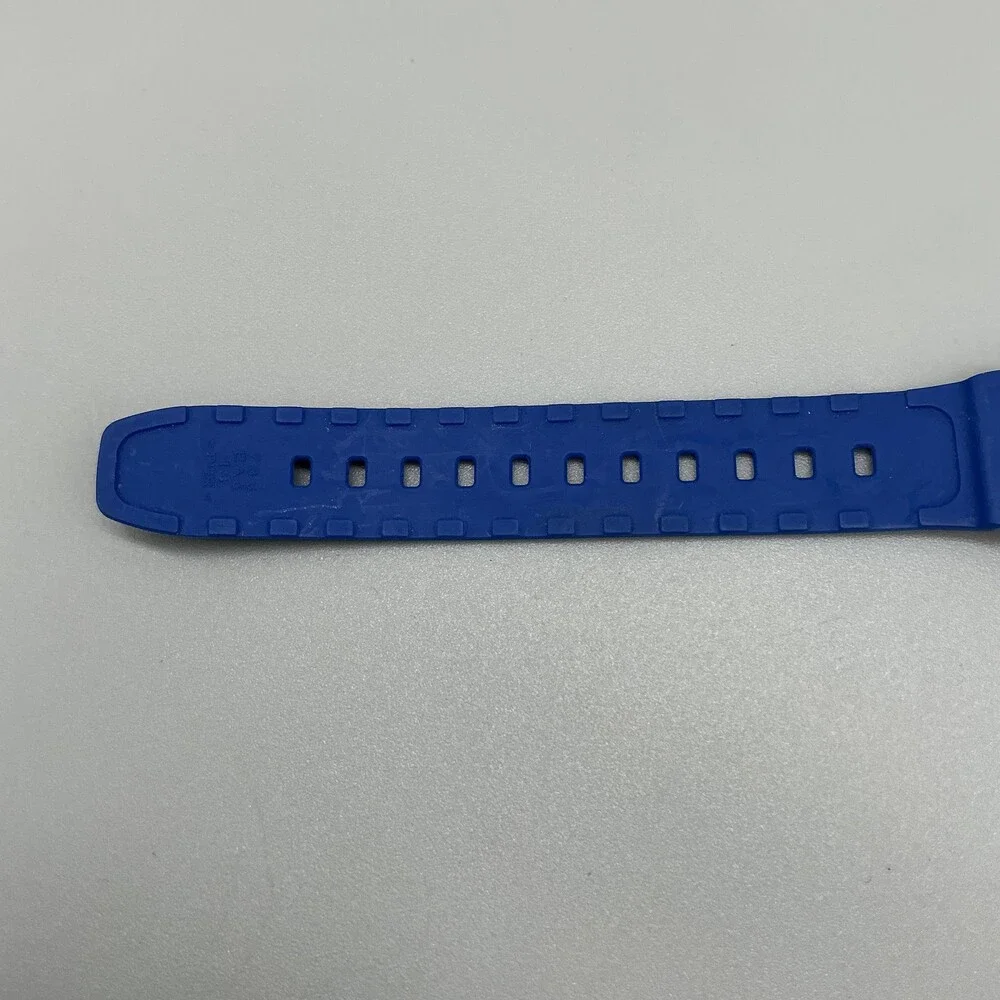 Casio F-108WH 3224 Mens Watch 42mm Gray Digital Blue Resin Day Date Illuminator